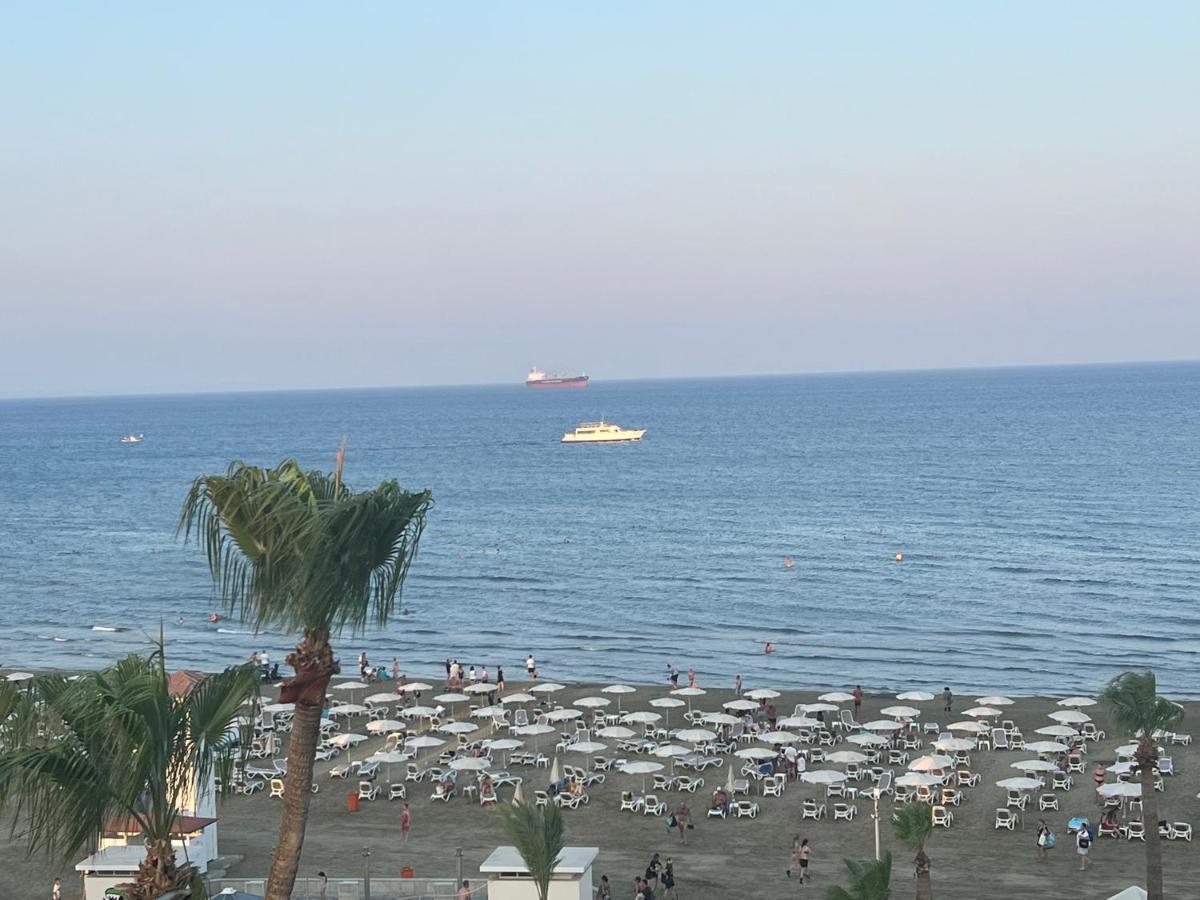To Sea Lux Finikoudes * Larnaca